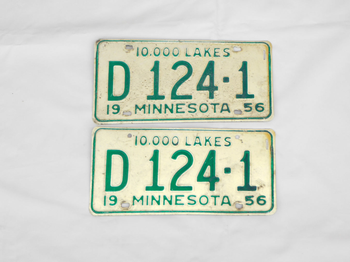 STK 10179 1956 Minnesota Plate Set