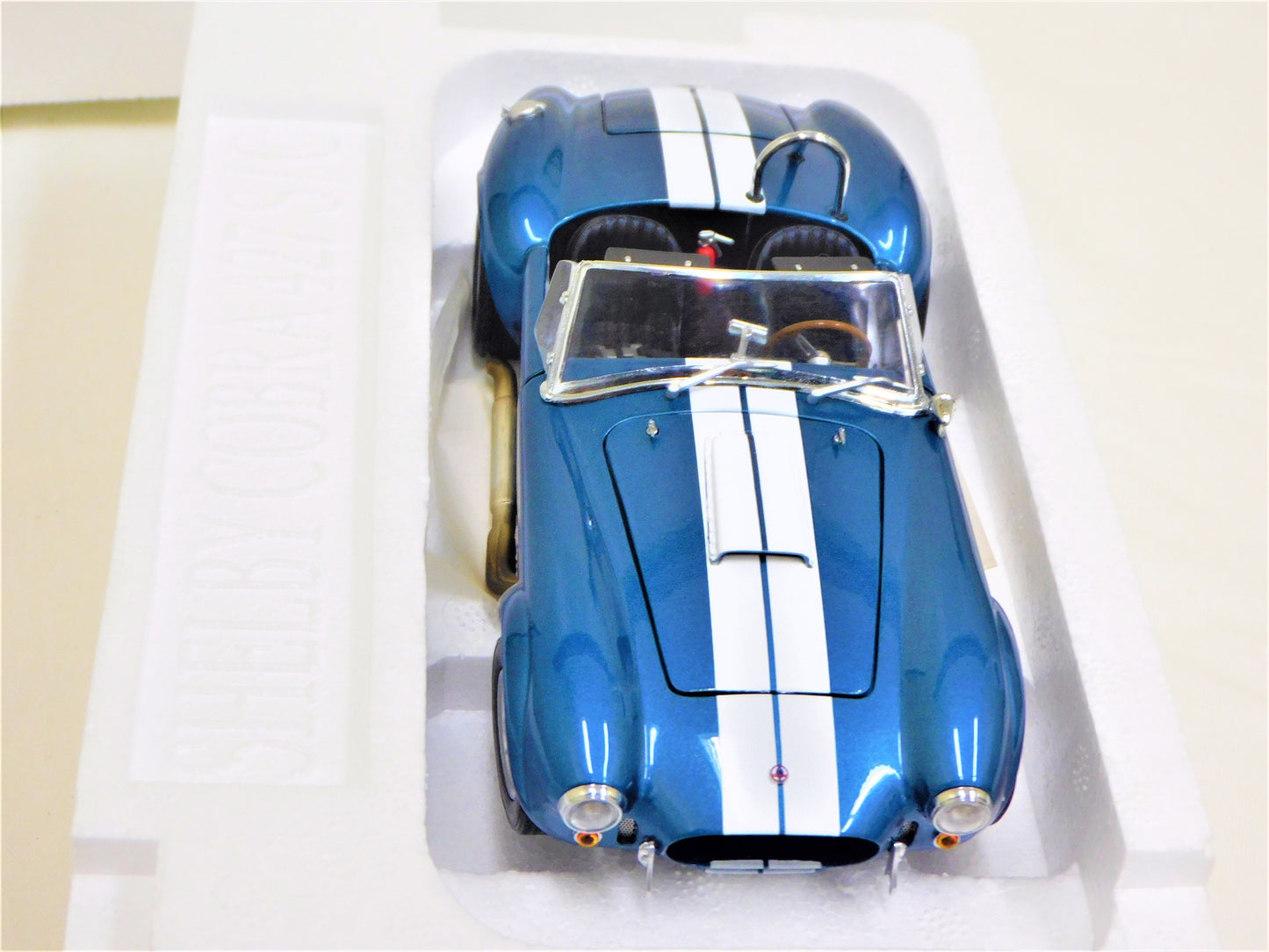 STK 10155  WIX 1965 Blue Shelby Cobra 1/24 Die Cast *Price Includes Tax and Shipping within the US*