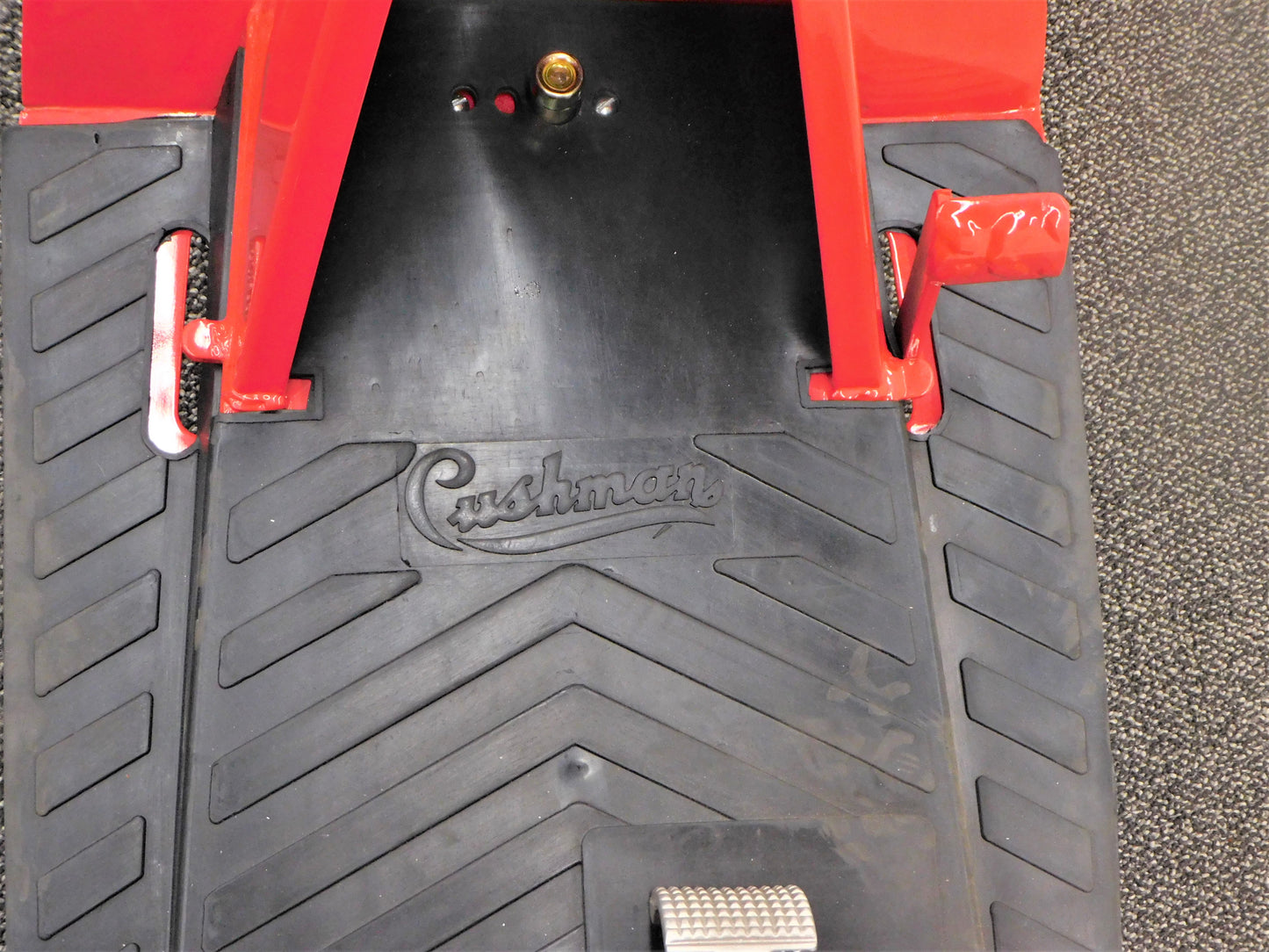 STK 10164 1948 Cushman Model 52