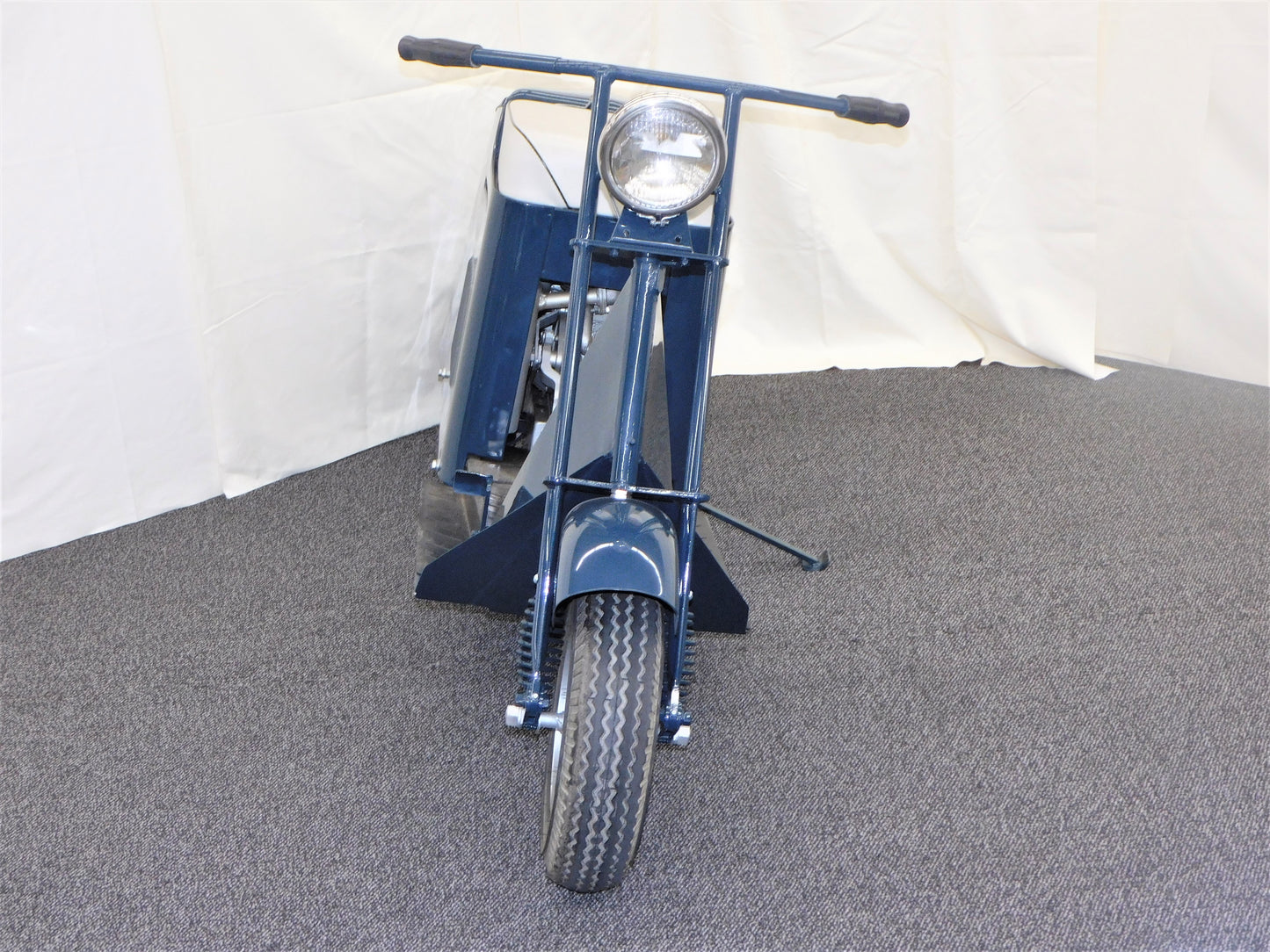 1948 Cushman Model 52