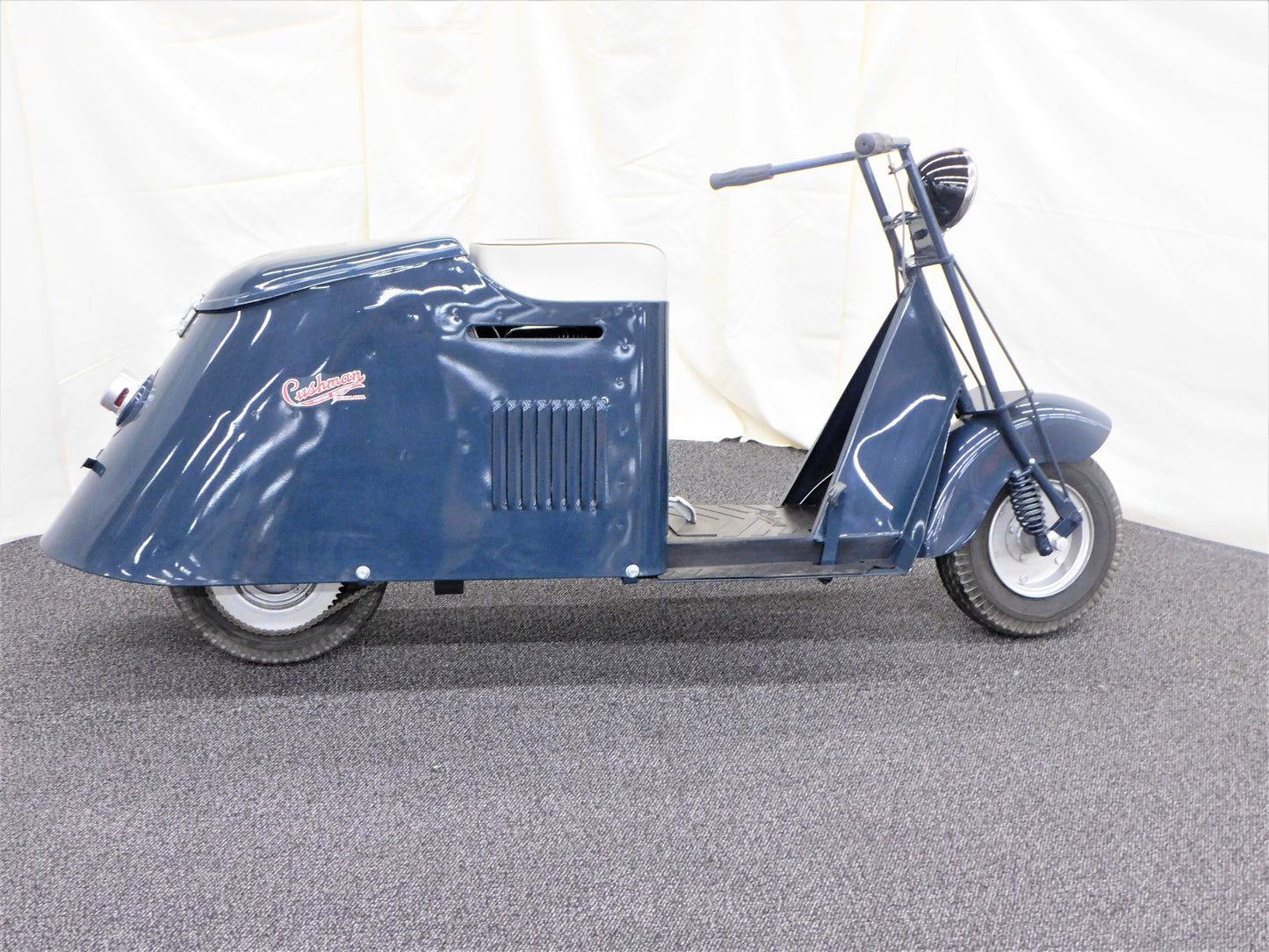 1948 Cushman Model 52