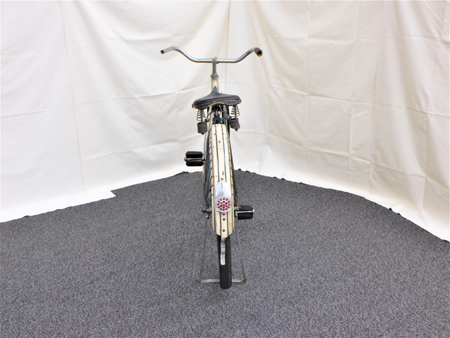 STK 10202 1943 Columbia Superb Bicycle