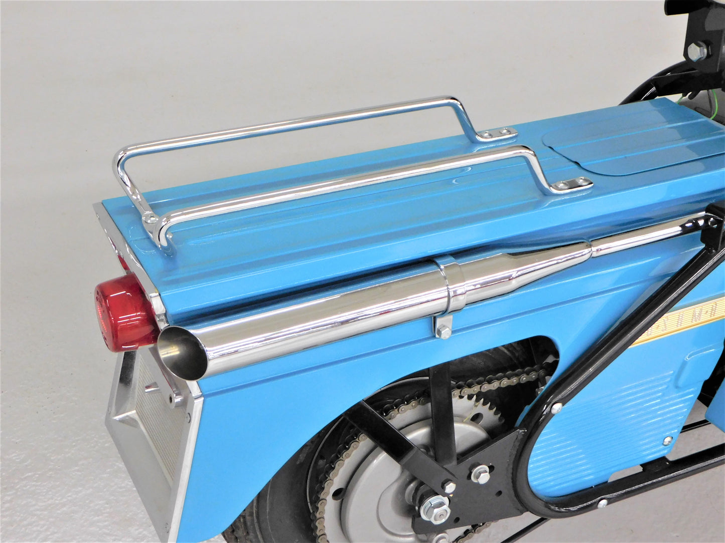1961 Cushman Super Eagle
