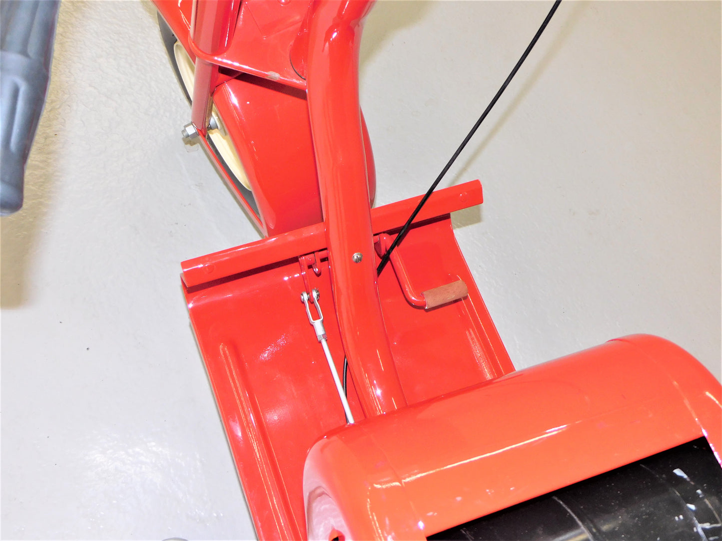 STK 10235  1959 Skat-Kat Scooter