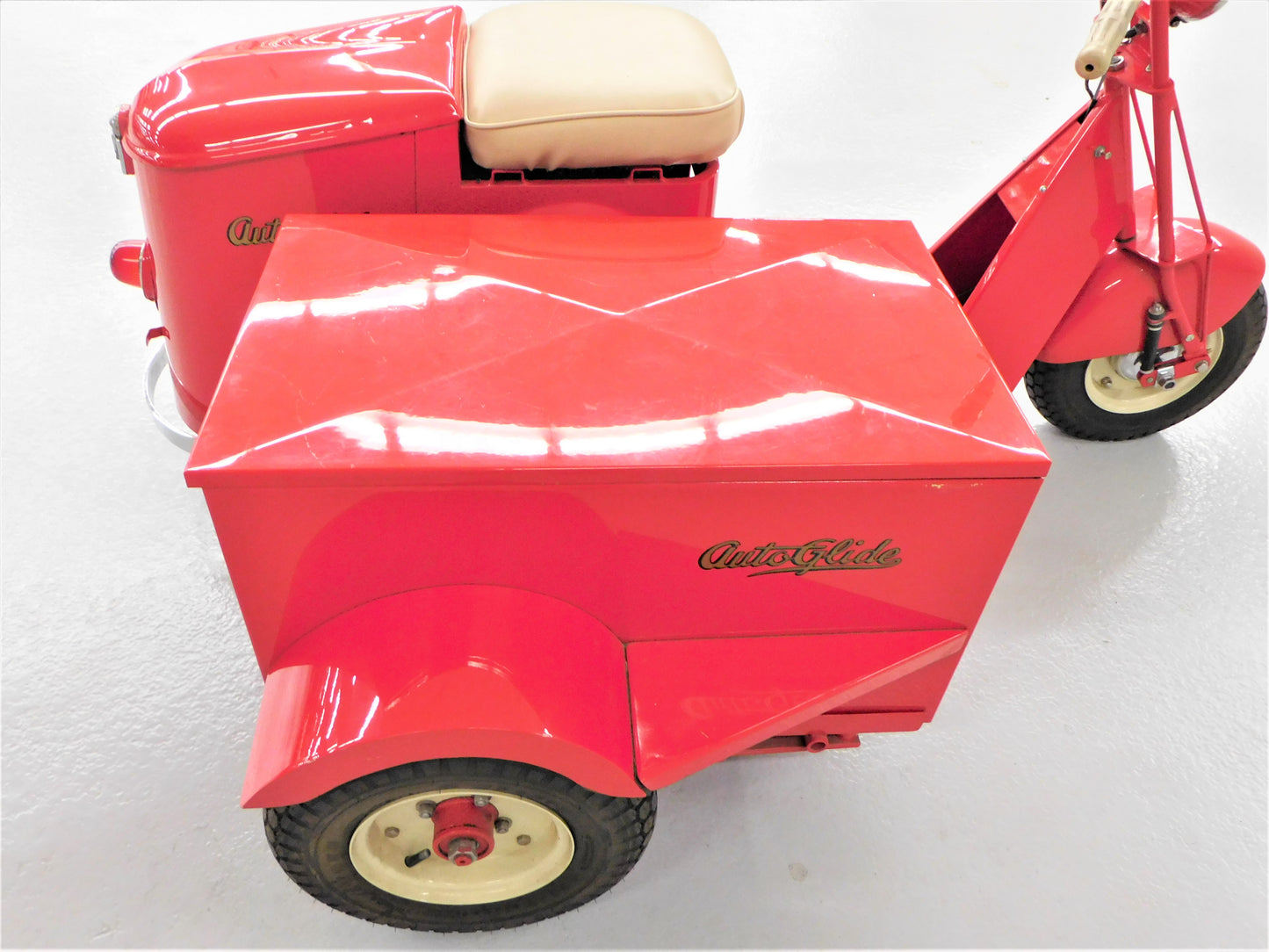 1944 Cushman AutoGlide with Side Car