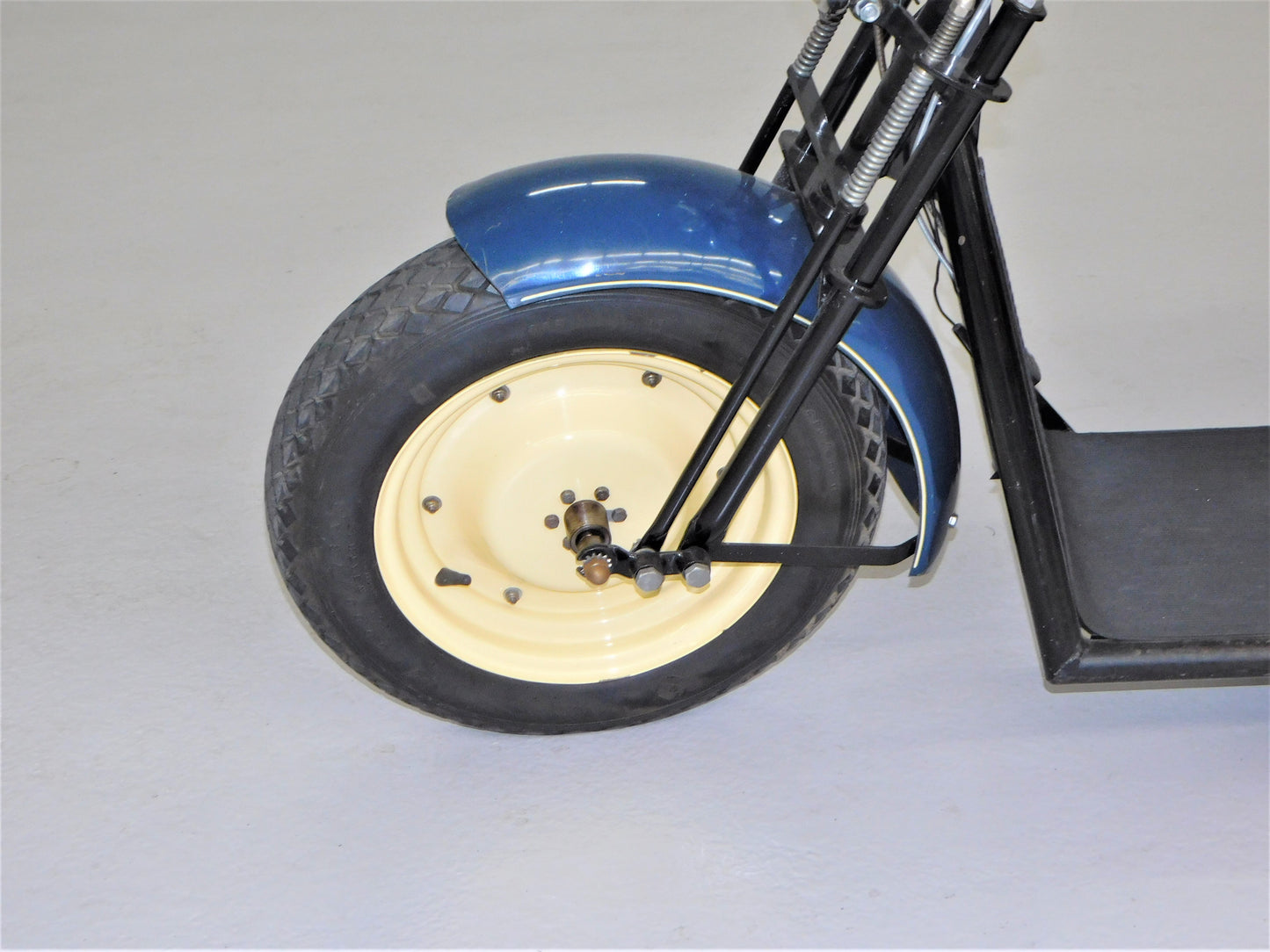 STK 10233 Late 1950's Simplex Automatic Scooter