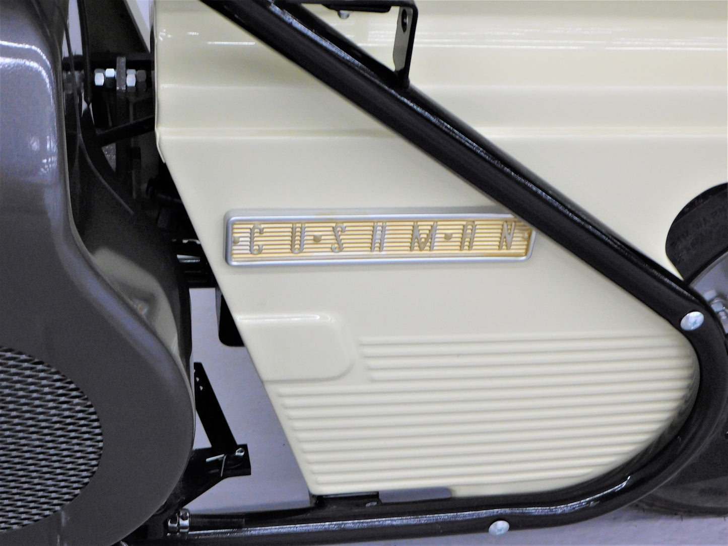 1961 Cushman Super Eagle
