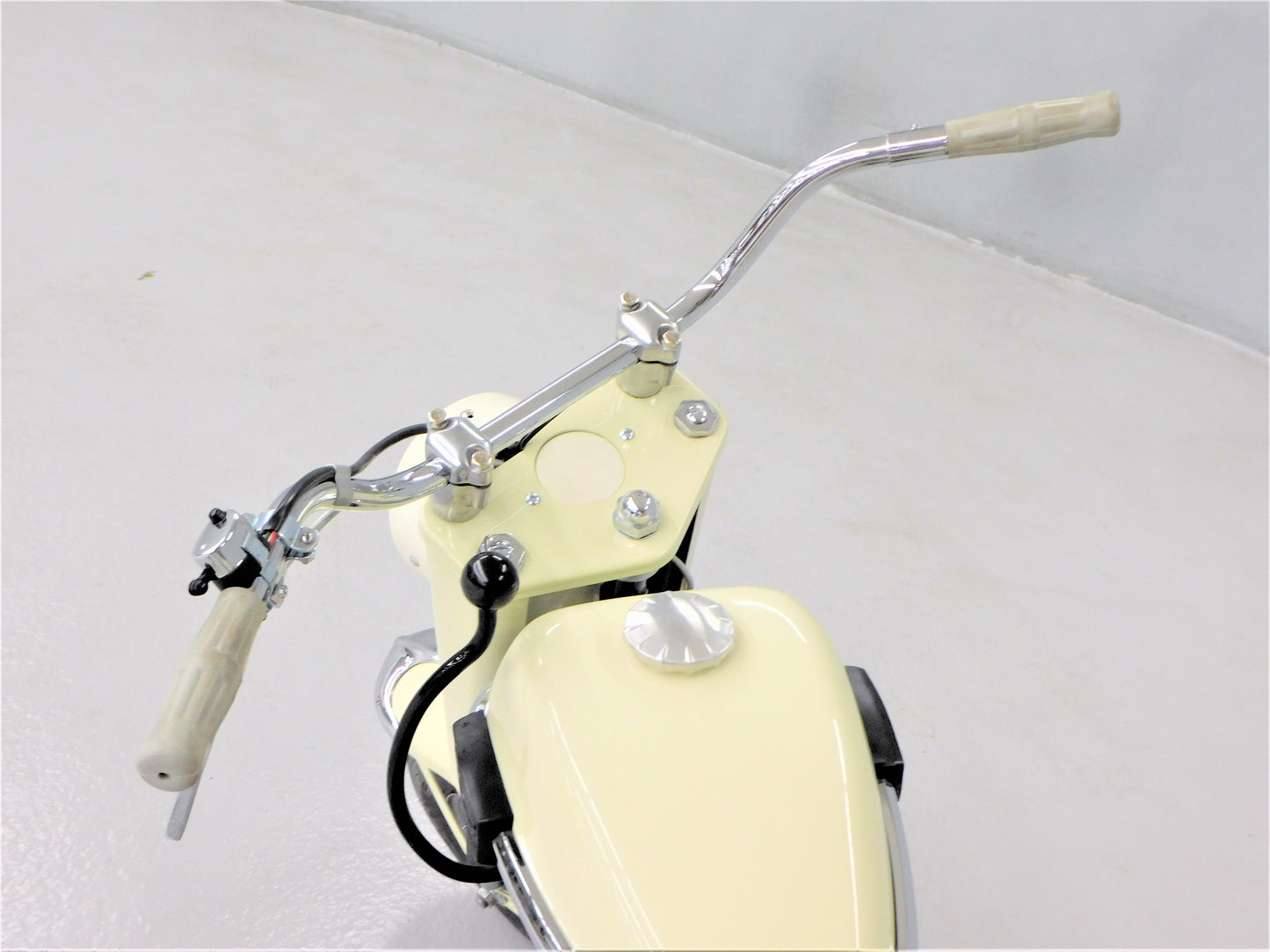 1961 Cushman Super Eagle