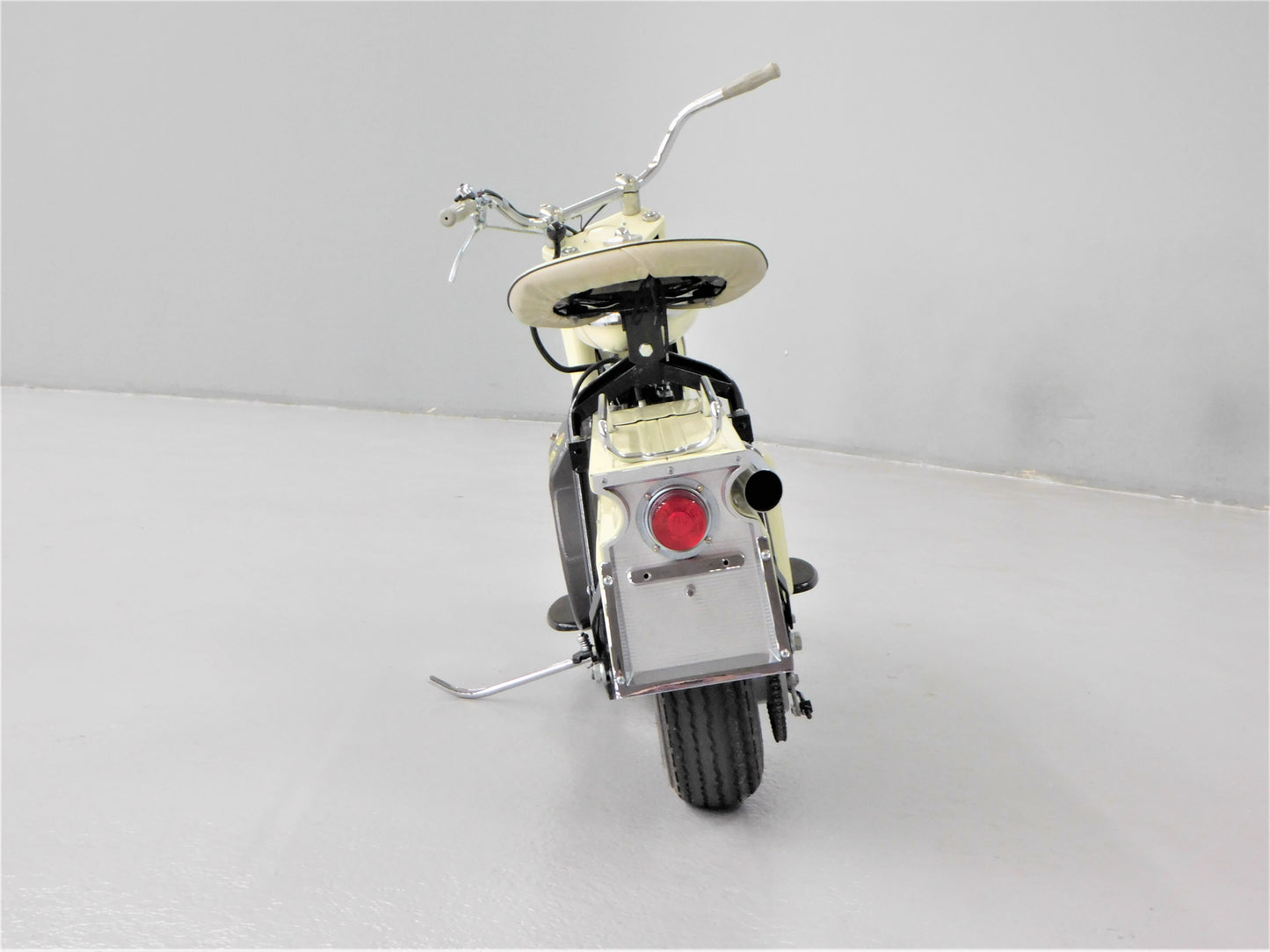 1961 Cushman Super Eagle