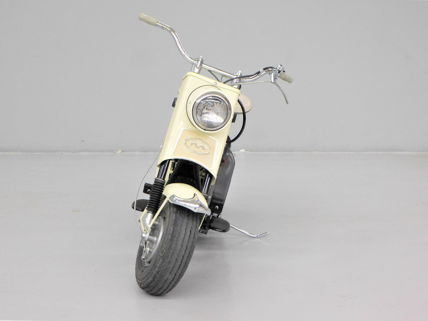 1961 Cushman Super Eagle