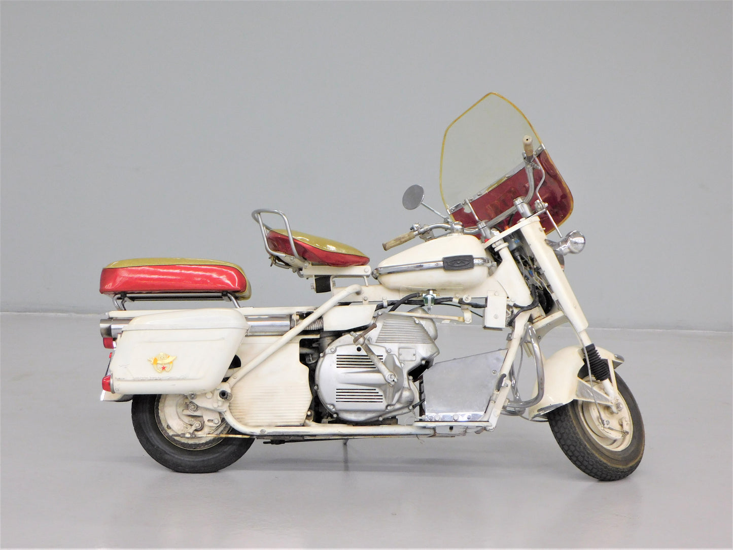 1963 Cushman Shriner's Super Silver Eagle