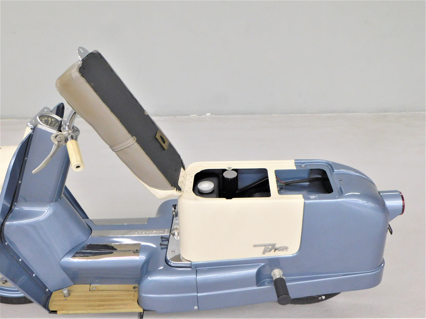 1960 Harley Davidson Topper