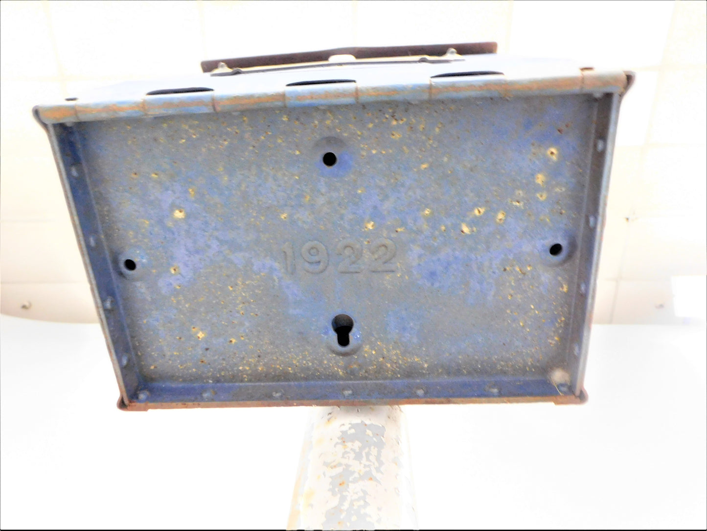 STK 10248  1922 US Postal Drop Box