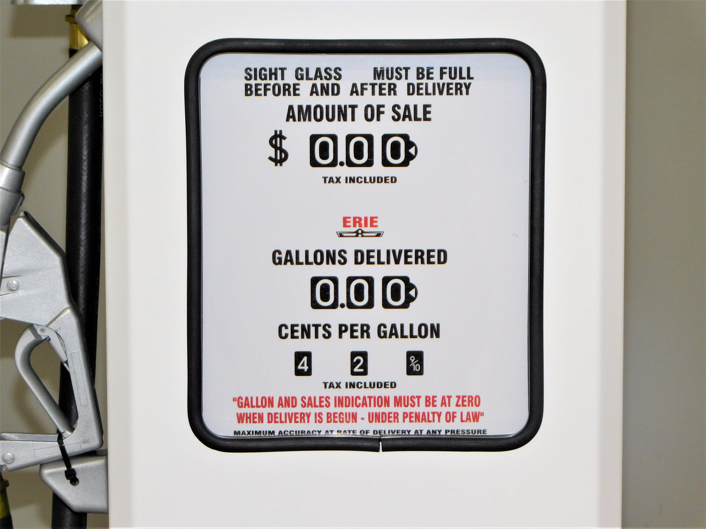 Reproduction Sinclair Gas Pump
