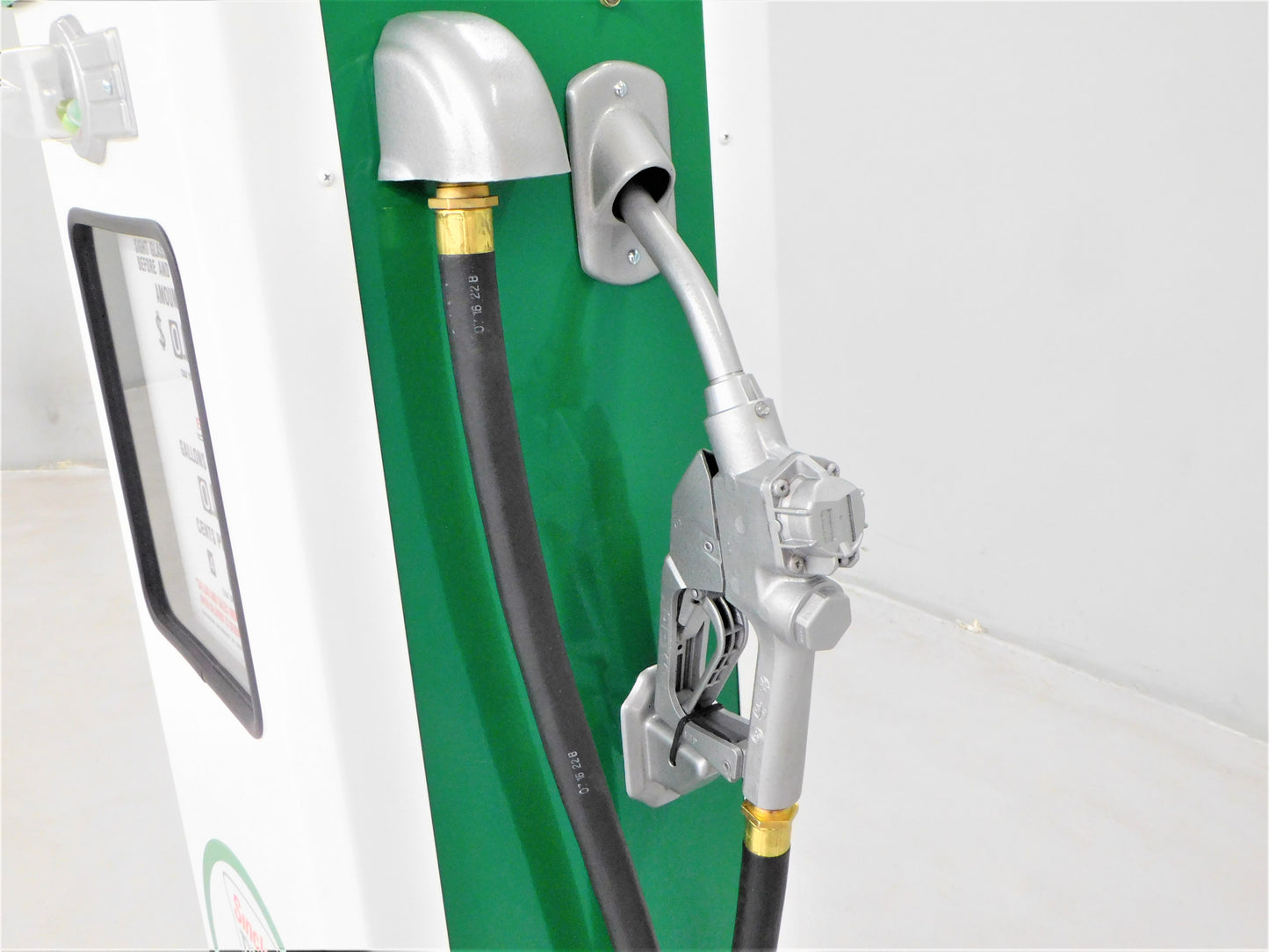 Reproduction Sinclair Gas Pump