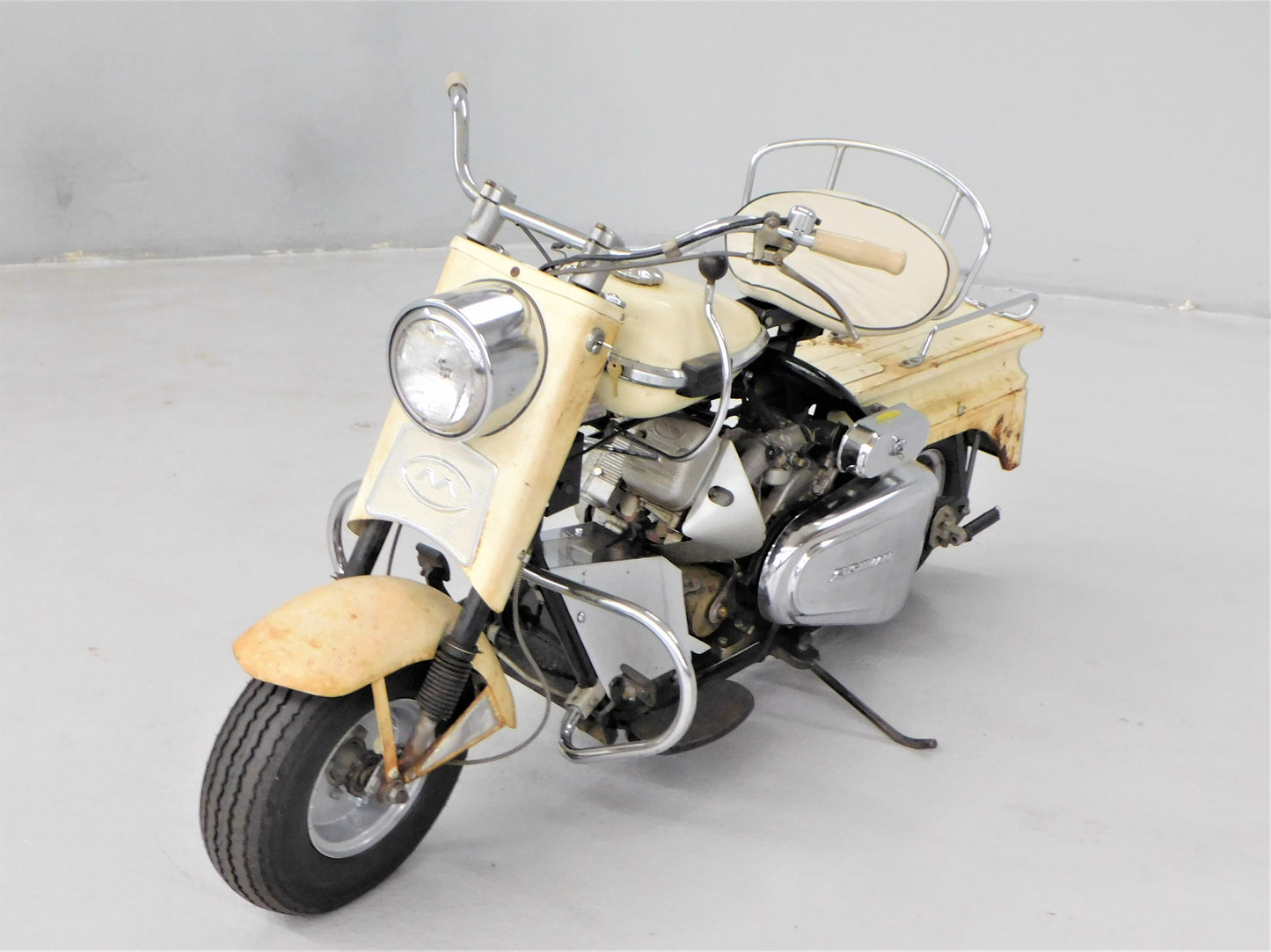 1966 Cushman Super Silver Eagle