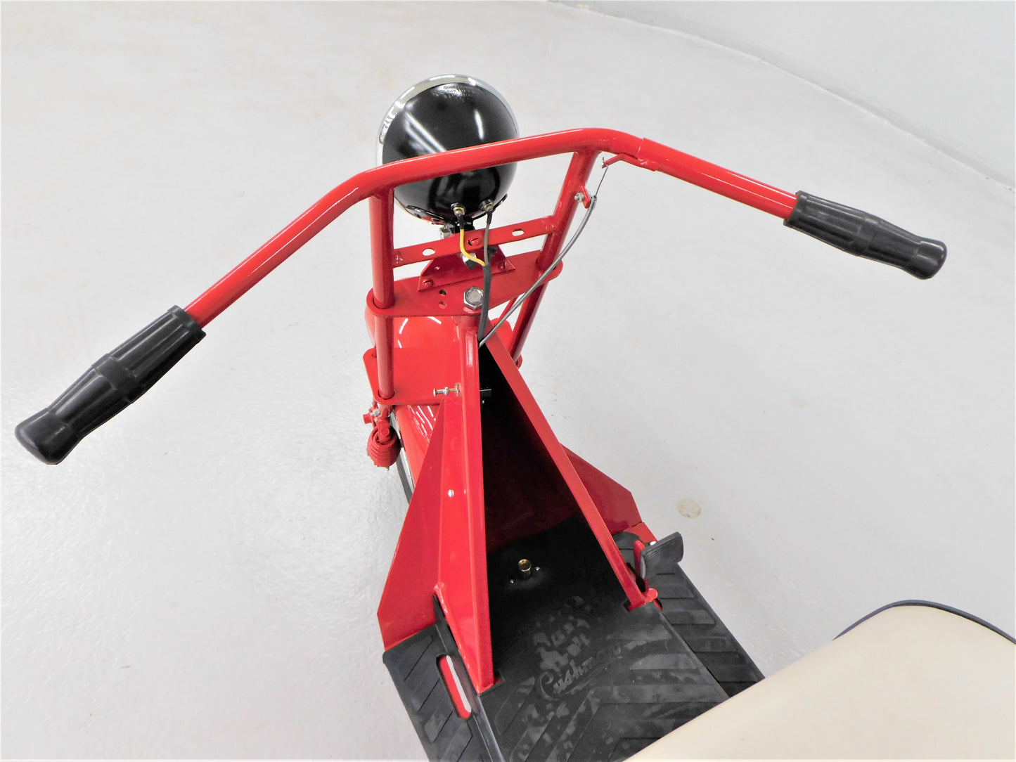 1953 Cushman Model 62-85 Pacemaker
