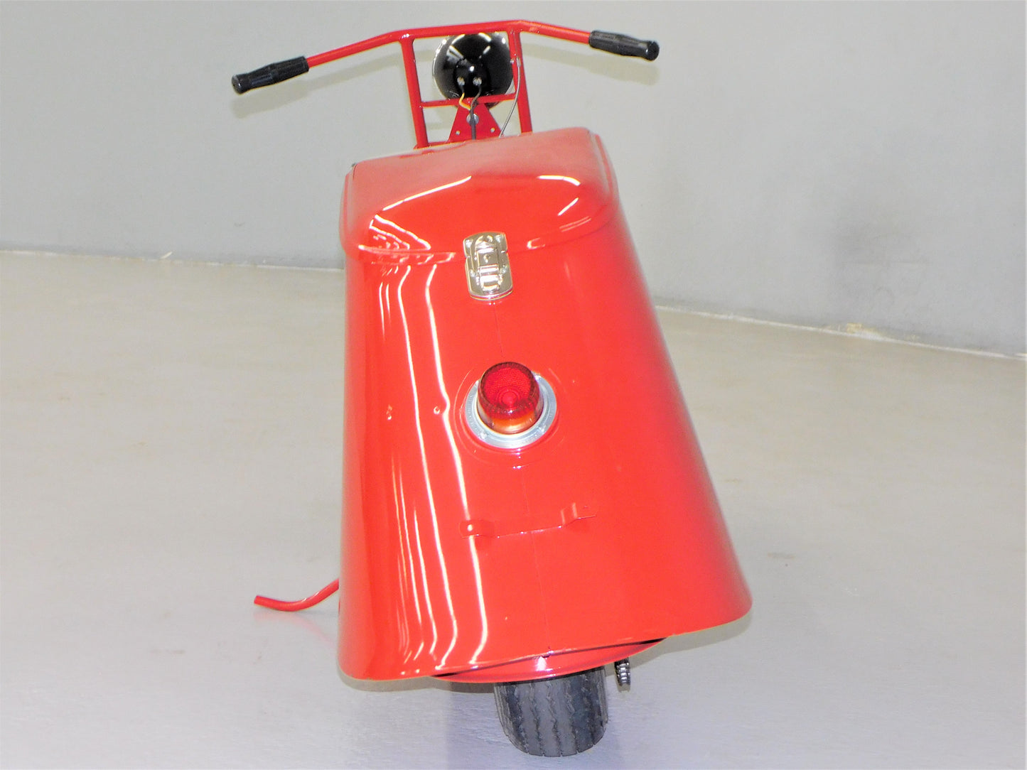 1953 Cushman Model 62-85 Pacemaker