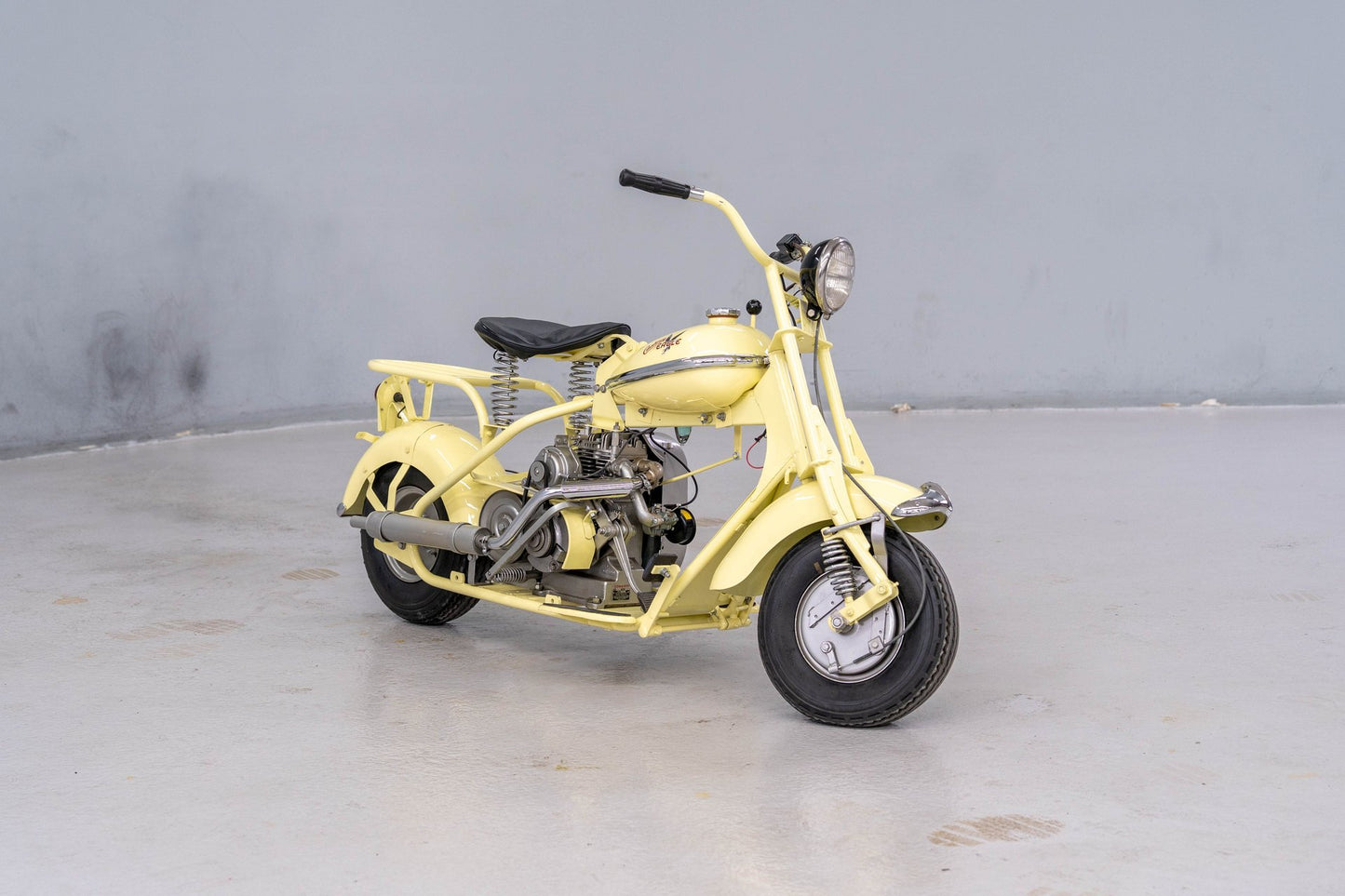 Stock #10476-1951 Cushman Eagle 765