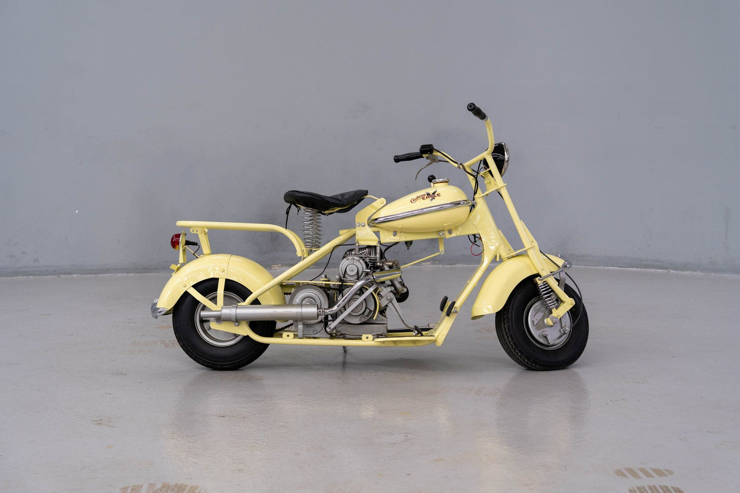 Stock #10476-1951 Cushman Eagle 765