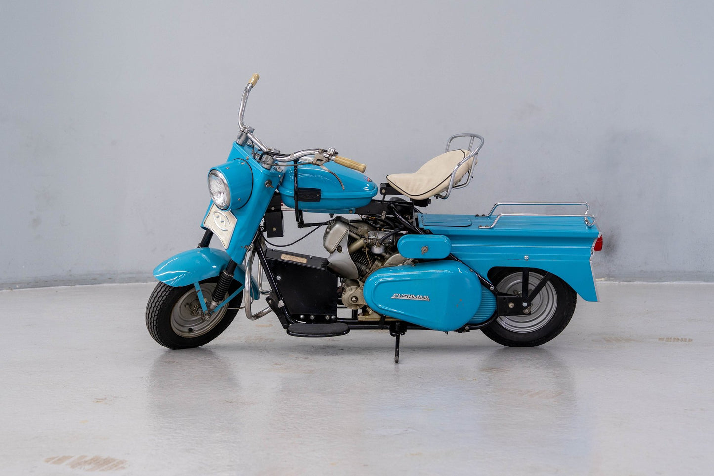 Stock #10474-1965 Cushman Super Silver Eagle