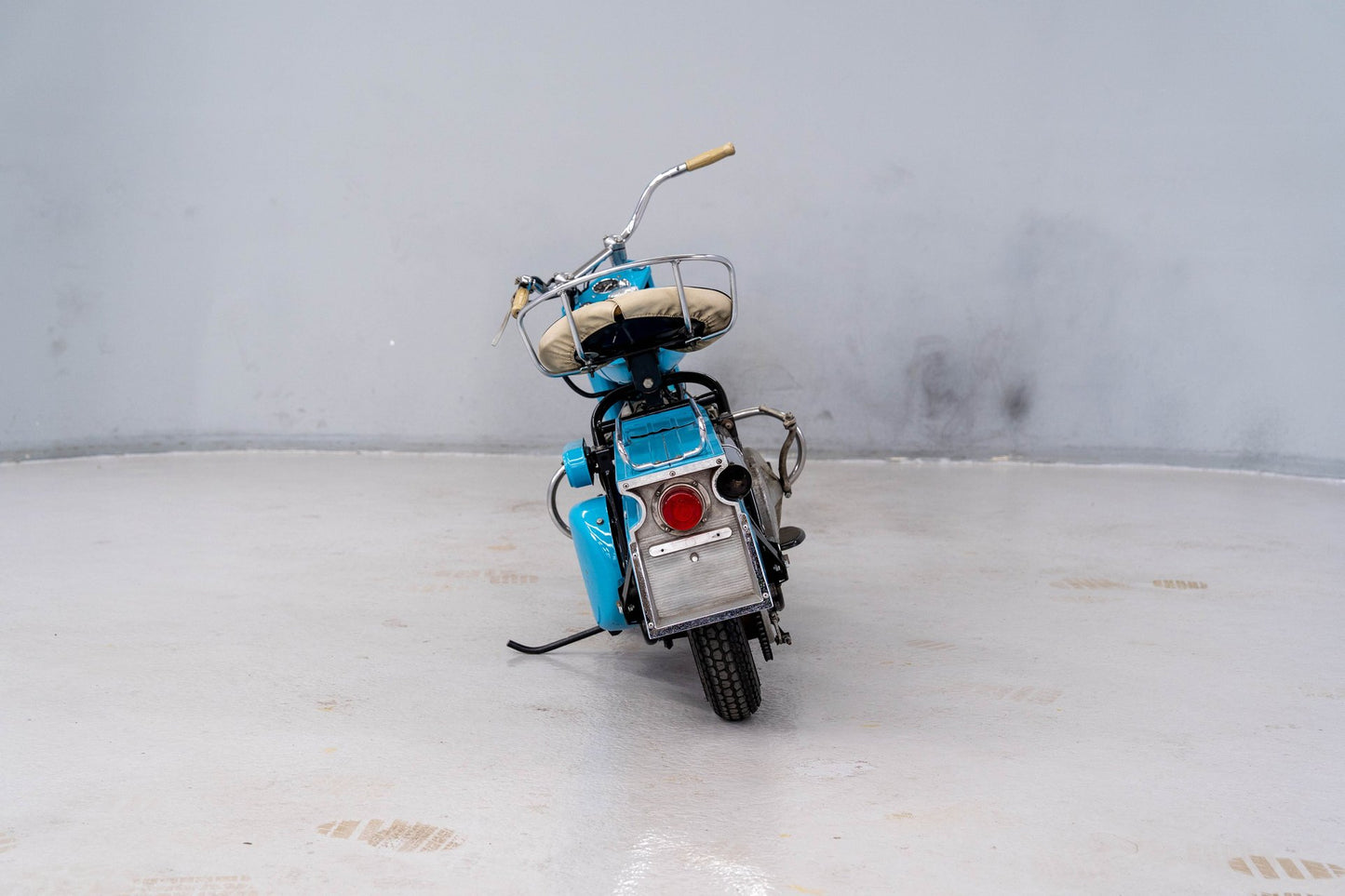 Stock #10474-1965 Cushman Super Silver Eagle