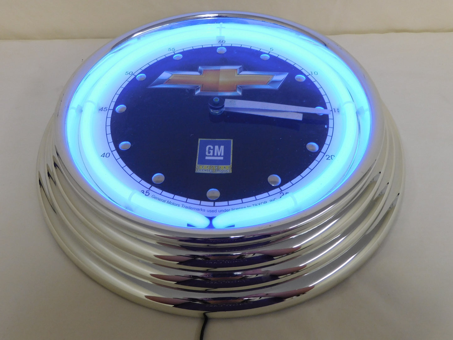 STK 10453  Neon Chevrolet/GM Clock