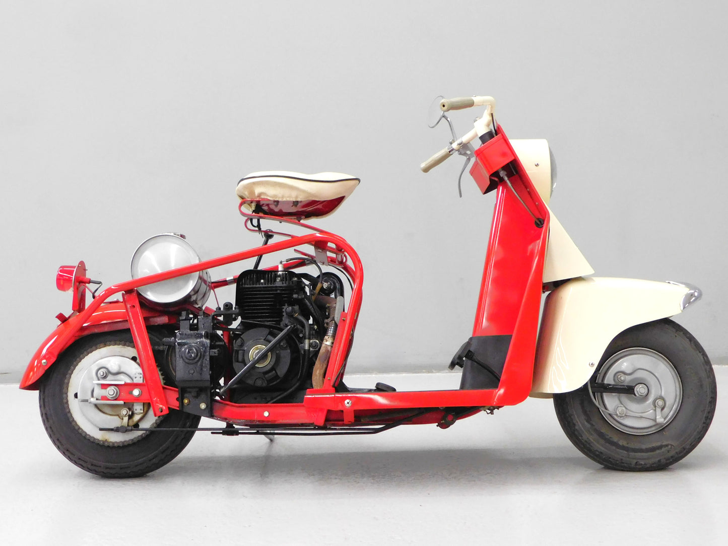 STK 10465 1959 Cushman Road King