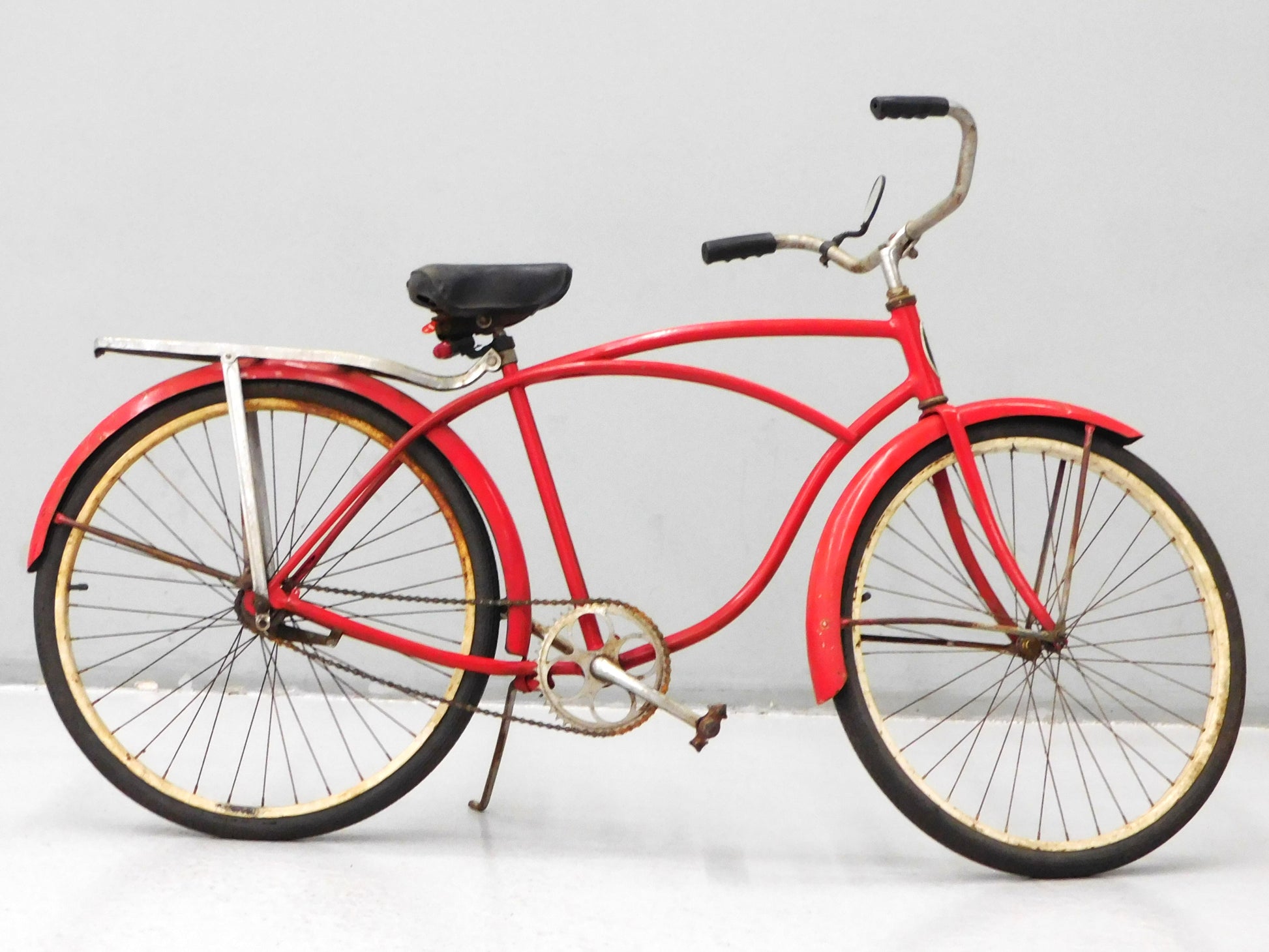 STK 10485 Vintage Schwinn Boys Bicycle - Main Image