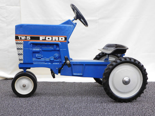 STK 10056  1986 Ford TW-5 Pedal Tractor