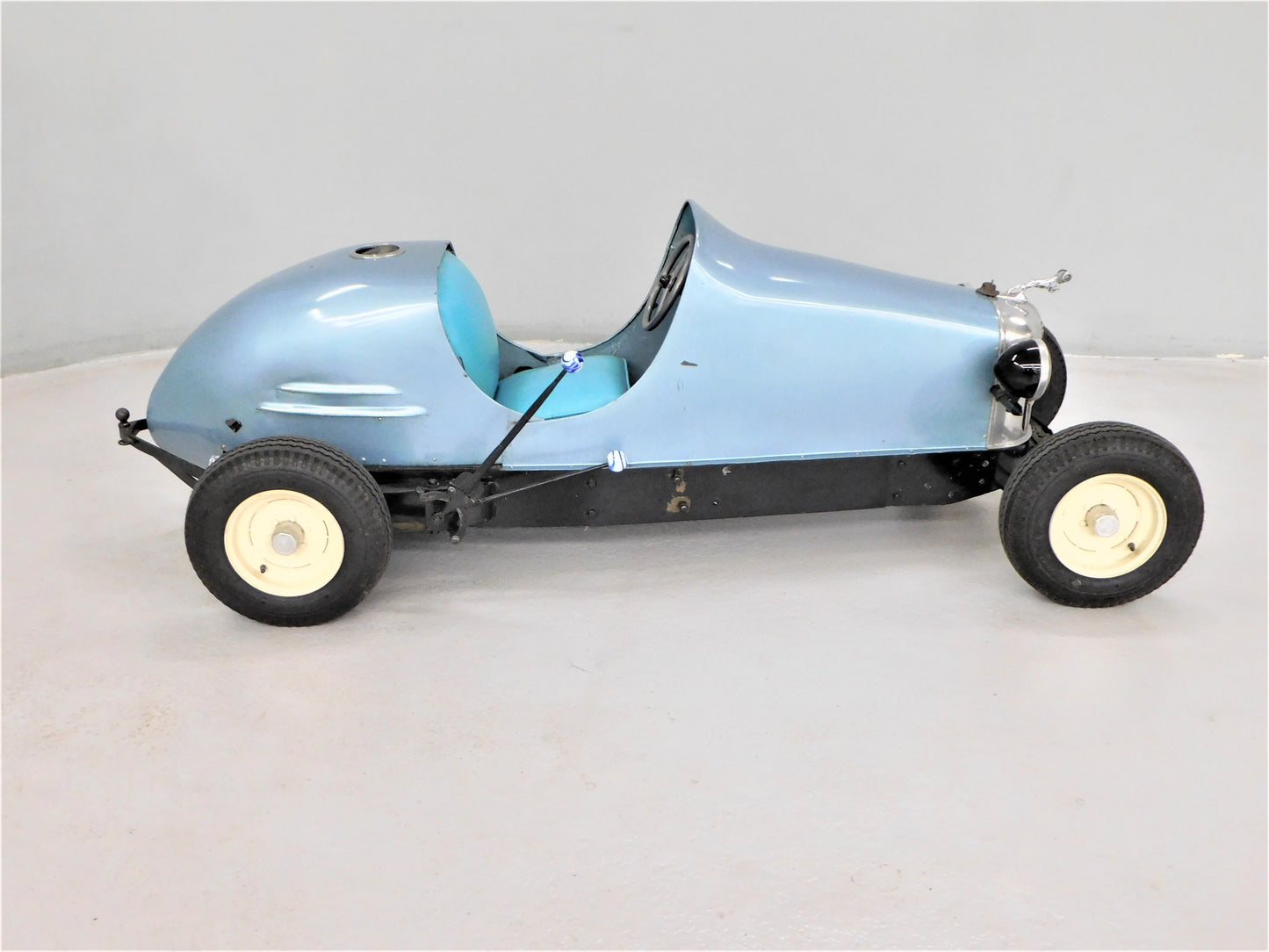 1937 Dodge Midget Roadster for Children with Trailer