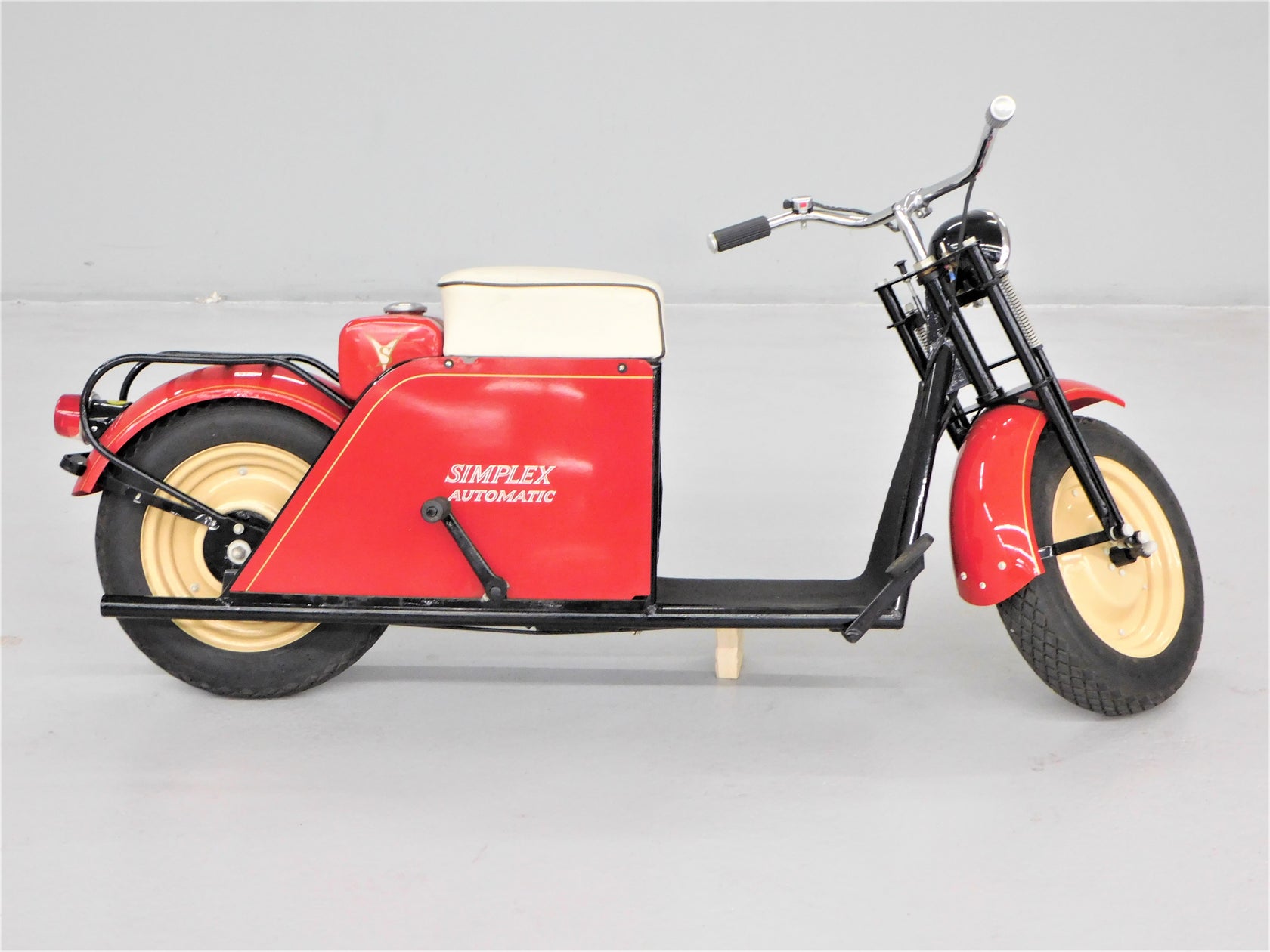 1959 Simplex Automatic Scooter β Auto Barn Classic Cars