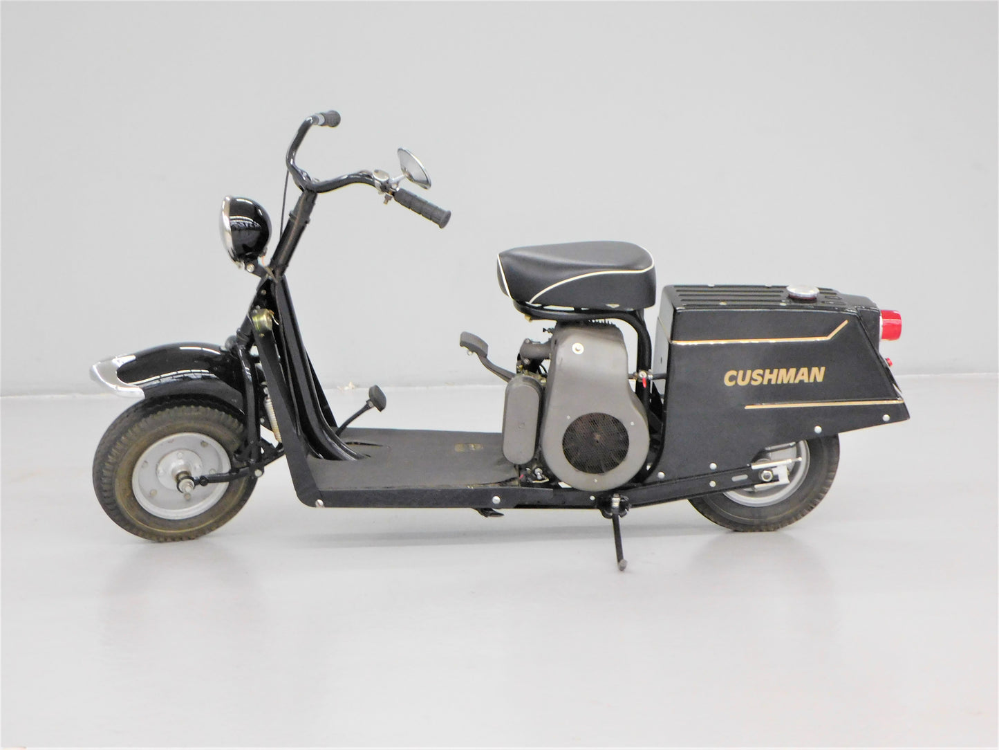 1960 Cushman Highlander