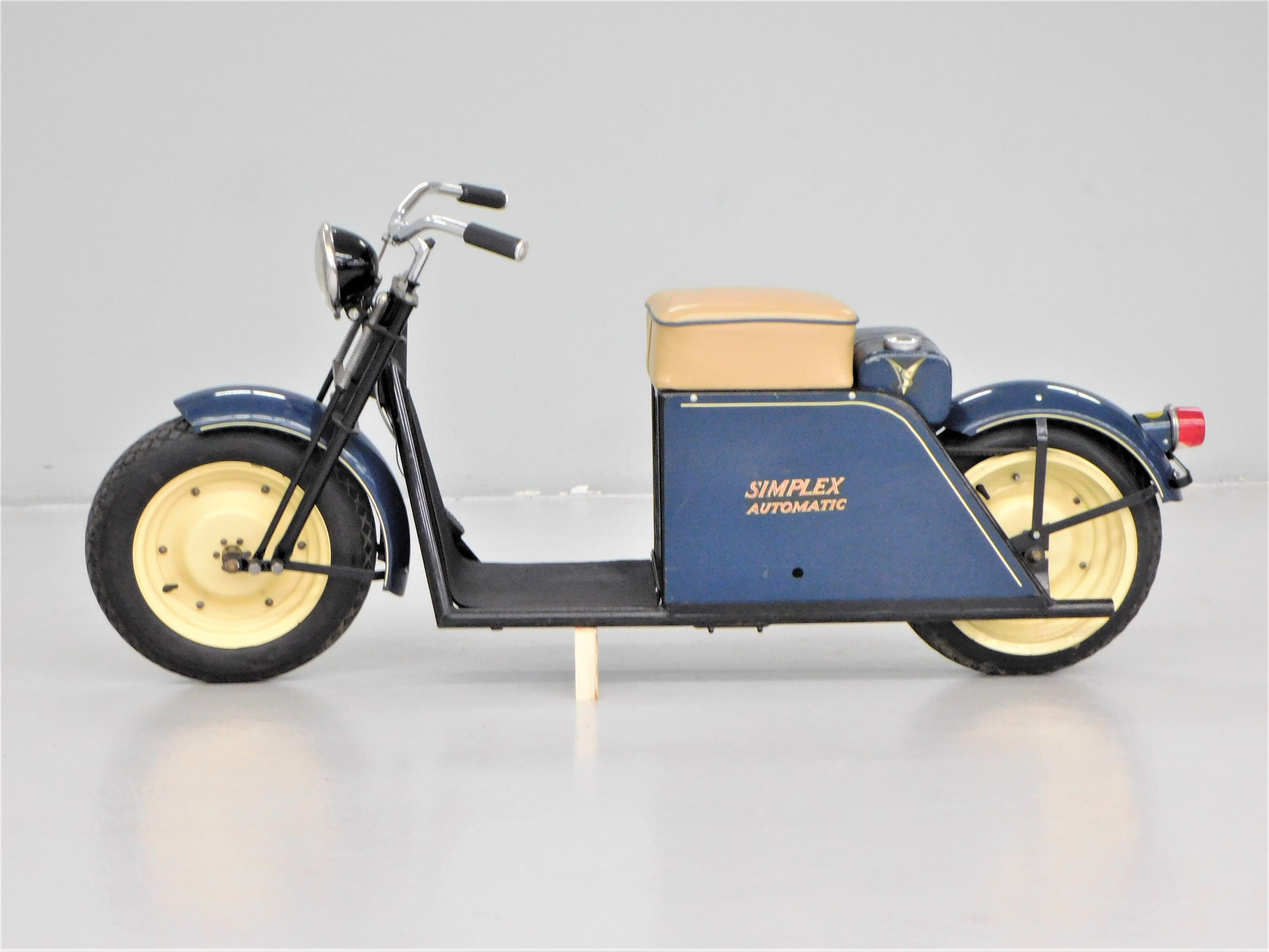 Simplex Motor STK 10233 Late 1950's Simplex Automatic Scooter – Auto Barn Classic Cars