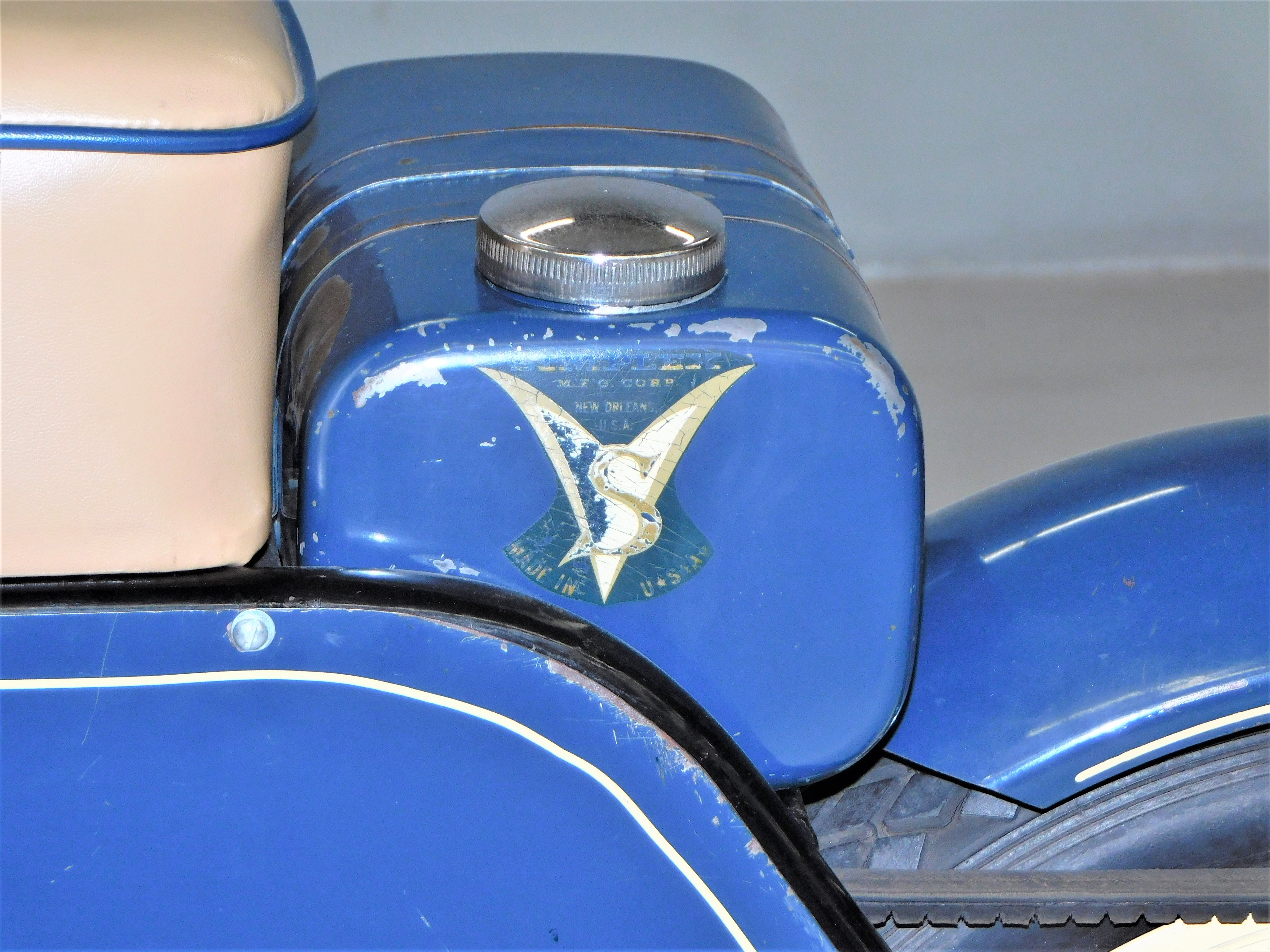 STK 10233 Late 1950's Simplex Automatic Scooter β Auto Barn Classic Cars