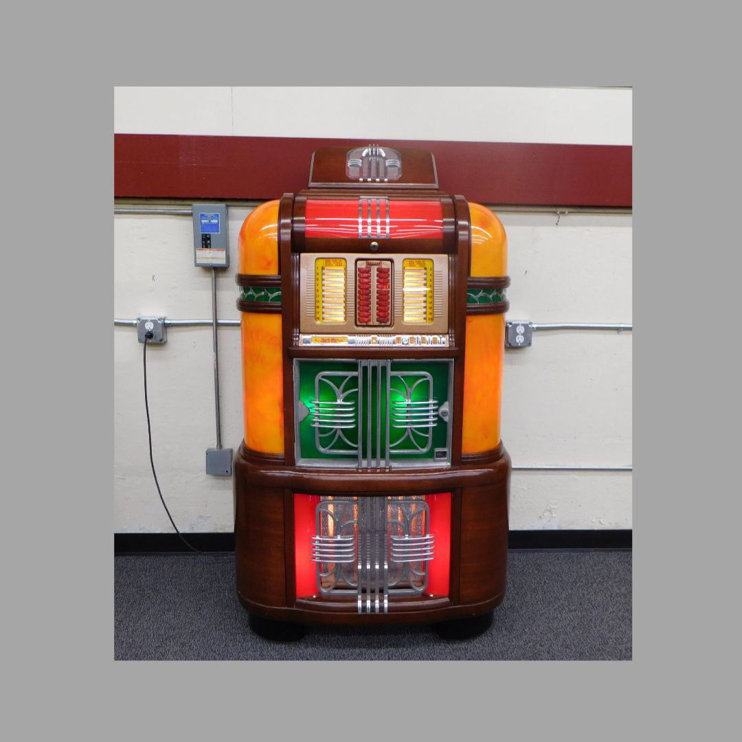 1940 Rock-Ola Super Luxury Lightup Jukebox